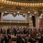 Министърът на културата Найден Тодоров с престижна награда от президента на Румъния