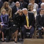 Световният елит присъства на откриването на "Нотр Дам" в Париж