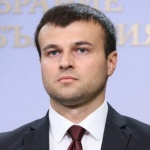 Йордан Тодоров: Пеевски систематично продължава заграбването на държавата