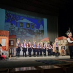 Над 220 малки коледари пресъздадоха  уникалния ямболски буенек