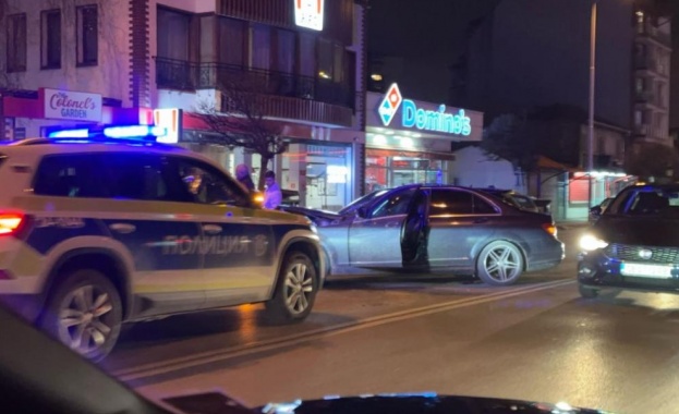 Катастрофа между две коли на Ломско шосе е станала снощи