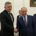 Путин обеща на Словакия, че "Газпром" ще намери алтернативни начини за доставка на договорен газ за страната 