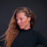 Почина българската художничка и моделиер Сълзица Борисова