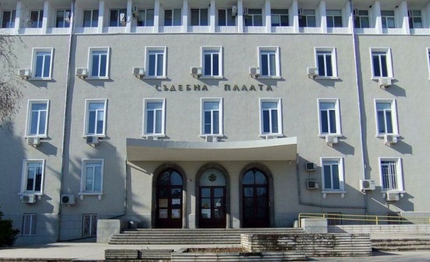 Най-тежката мярка „задържане под стража“ за обвиняемия, убил дядо си в Казанлък Най-тежката мярка „задържане под стража“ за обвиняемия, убил дядо си в Казанлък