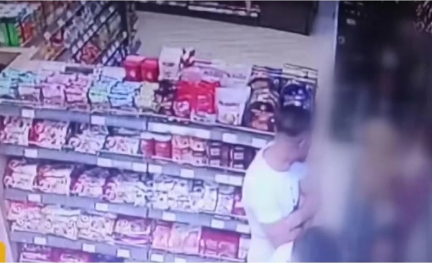 Серия от кражби в бензиностанция на автомагистрала Хемус На видеоклип