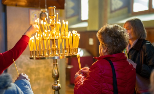 С послание никога да не губят вярата в Бог се
