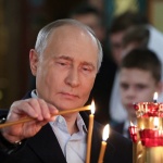 Владимир Путин празнува православната Коледа в Москва