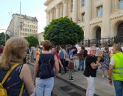 Протест в София срещу насилието над деца
