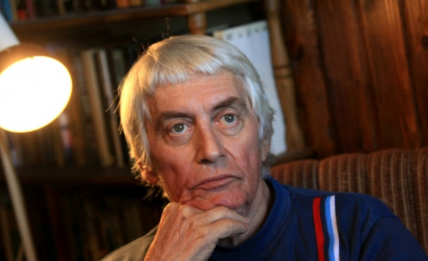 Почина писателят и сценарист Владо Даверов