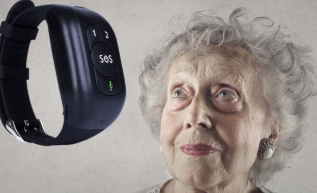 Умни гривни ще следят здравето на възрастни и самотно живеещи хора в Бургас