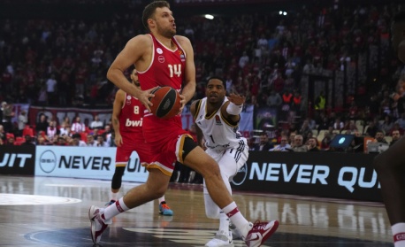 Везенков е награден като топреализатор в Евролигата