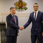 Петър Дилов прие поста министър на икономиката и индустрията от д-р Петко Николов 