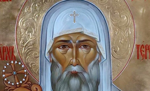 Свети Евтимий е роден около 1327 г в Търново