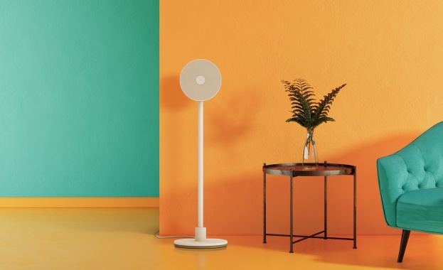 LG представя мултифункционален 3-в-1 проектор, комбиниращ осветление и говорител, на CES 2025