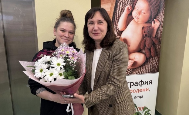 Зам.-кметът на Община Стара Загора Надежда Чакърова към екипа на МБАЛ "НиаМед": Вие посрещате новия живот, няма по-благородна професия от вашата