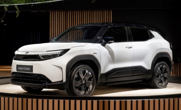Автентичният изцяло електрически SUV на Toyota се представи пред