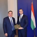 Министър Дилов обсъди задълбочаване на двустранните икономически отношения с министъра на националната икономика на Унгария