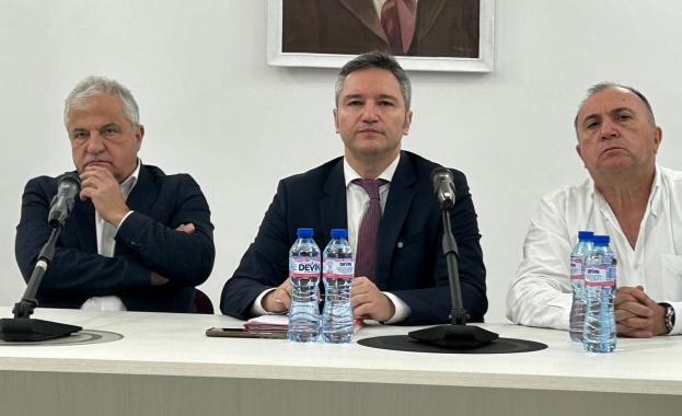 Кристиан Вигенин в Гоце Делчев:  Заедно да начертаем пътя на промяната в БСП