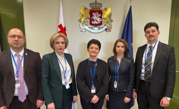 Искра Михайлова отправи остри критики в профила си в социалните