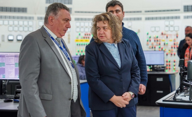 Председателят на парламента Наталия Киселова посети АЕЦ „Козлодуй“