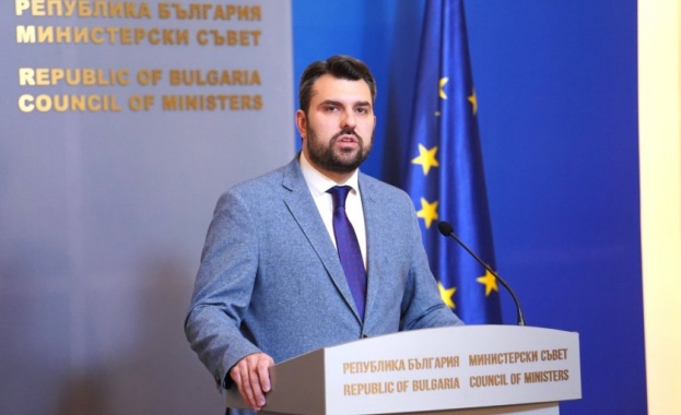 Външните министри на България и Северна Македония разговаряха по телефона за пожара в съседката ни, при който над 50 души загинаха Външните министри на България и Северна Македония разговаряха по телефона за пожара в съседката ни, при който над 50 души загинаха