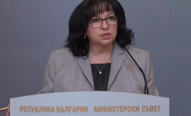Mинистър Теменужка Петкова отговори на Асен Василев: Той критикува себе си и собствените си политики Mинистър Теменужка Петкова отговори на Асен Василев: Той критикува себе си и собствените си политики