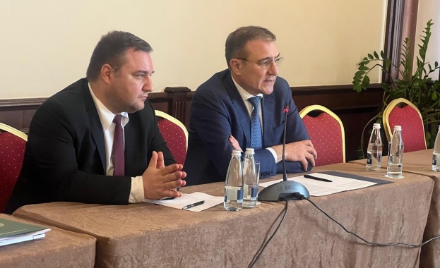 Министър Гуцанов от Пловдив: Осигуряваме над 14 000 нови работни места