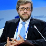 Фьодор Лукянов: Основното нещо за бъдещите мирни преговори за Украйна не са териториите, а преодоляването на "първопричините" за войната