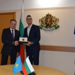 Министър Дилов и посланикът на Казахстан у нас обсъдиха възможностите за разширяване на двустранното икономическо сътрудничество  