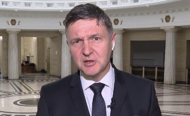 Владимир Георгиев: За БСП-ОЛ е важно да не се вдигат данъците и да не се замразяват доходите на хората Владимир Георгиев: За БСП-ОЛ е важно да не се вдигат данъците и да не се замразяват доходите на хората