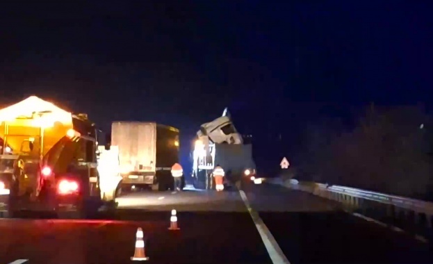 Катастрофа с камиони на магистрала „Струма”