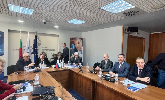 Важно е да преосмислим и развитието на диалога България