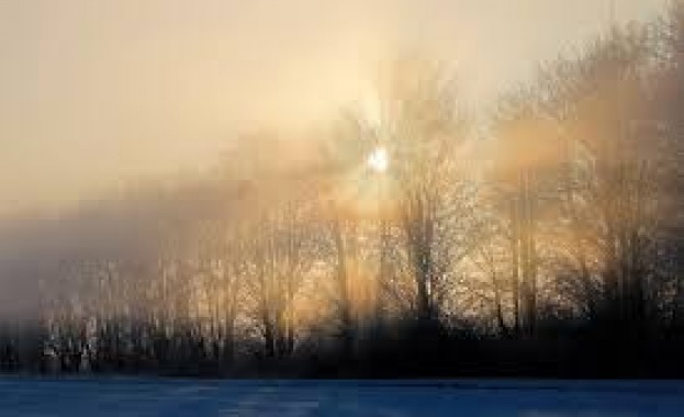 В първия ден от седмицата над страната ще има значителна