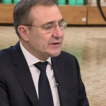 Министър Гуцанов: Над 2300 служители в хотели и ресторанти са без трудов договор