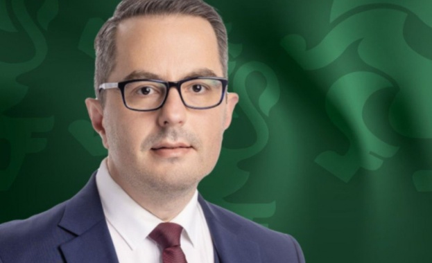 В декларация изчетена от Народното събрание Цончо Ганев подчерта че