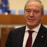 Виктор Папазов: Влизането в Еврозоната изисква задълбочен анализ, а не политически щампи