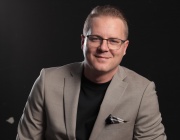 Д-р Ибрахим Бялев: В съвременната естетична стоматология детайлът на венците е толкова важен, колкото и зъбите