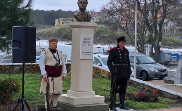 Председателят на Комисията по икономическа политика и иновации в Народното