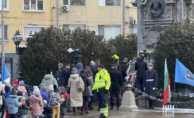 България прекланя глава пред паметта на Апостола на свободата