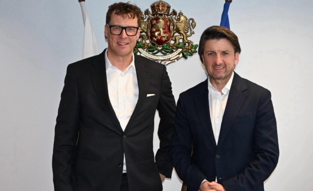 Нови линии на летищата в Бургас и Варна