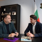 Министърът на туризма Мирослав Боршош и кметът на Велико Търново инж. Даниел Панов обсъждат стратегия за реклама на общините