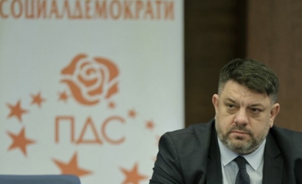 Много е важно да се осъзнава че водещ или поне