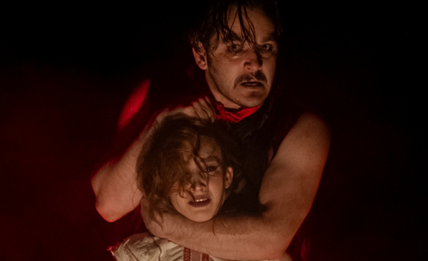 Първата съвременна българска пиеса която излиза на международна сцена в