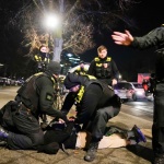 Нападение с нож в мемориала на Холокоста в Берлин, има тежко ранен