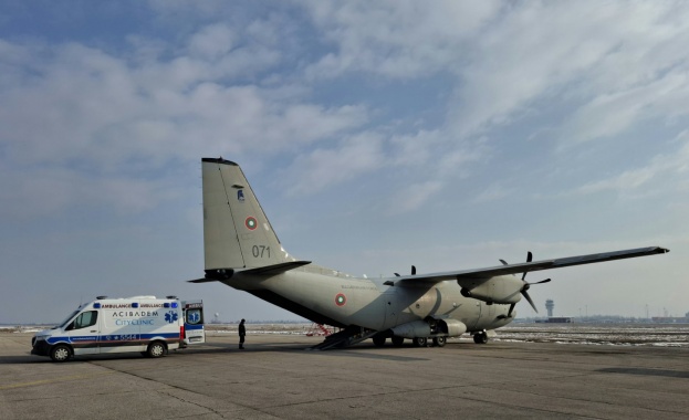 Военнослужещи от ВВС изпълниха две задачи за осигуряване на транспорт за медицински екипи