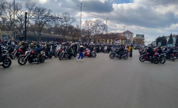 Стотици мотористи от цялата страна взеха участие е традиционния вече