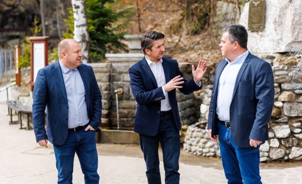 Министърът на туризма Мирослав Боршош се срещна с кмета на