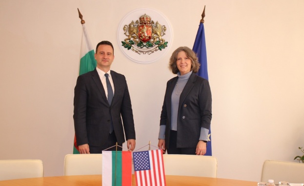 Задълбочаване на сътрудничеството във всички области от взаимен интерес с