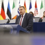 Евродепутатът Емил Радев към ЕК: Спешно са нужни по-строги мерки срещу насилието над животни!