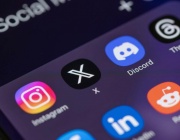 И Гърция е на път да ограничи достъпа на деца до социалните мрежи